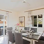 Villa Magusta - Modern 4 Bedroom Ayia Thekla Villa With Pool - Close To The Beach