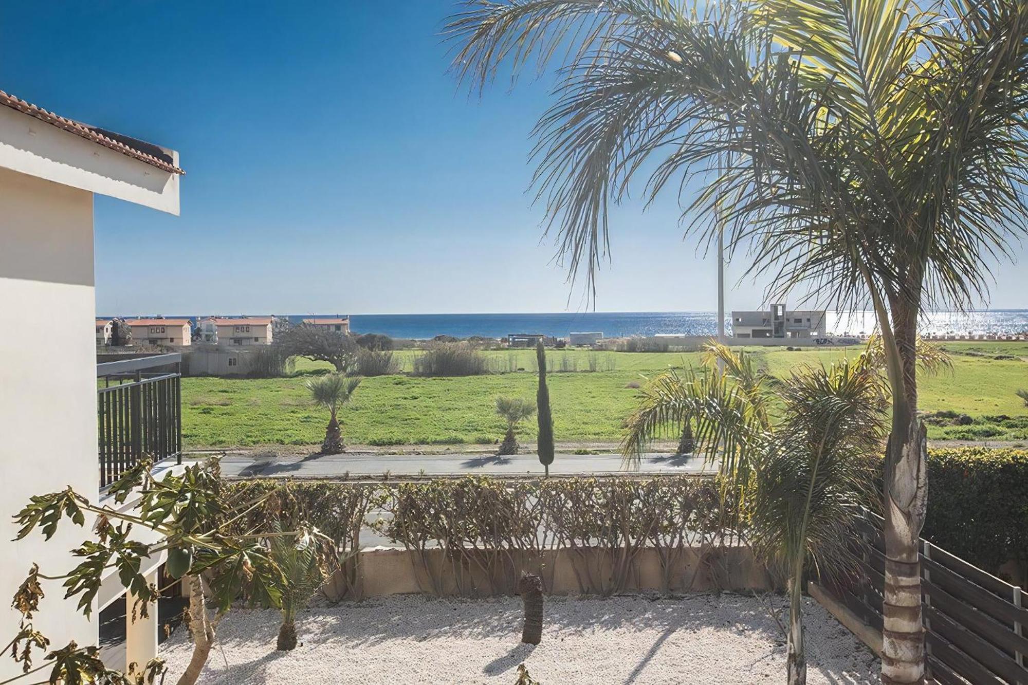 Villa Magusta - Modern 4 Bedroom Ayia Thekla With Pool - Close To The